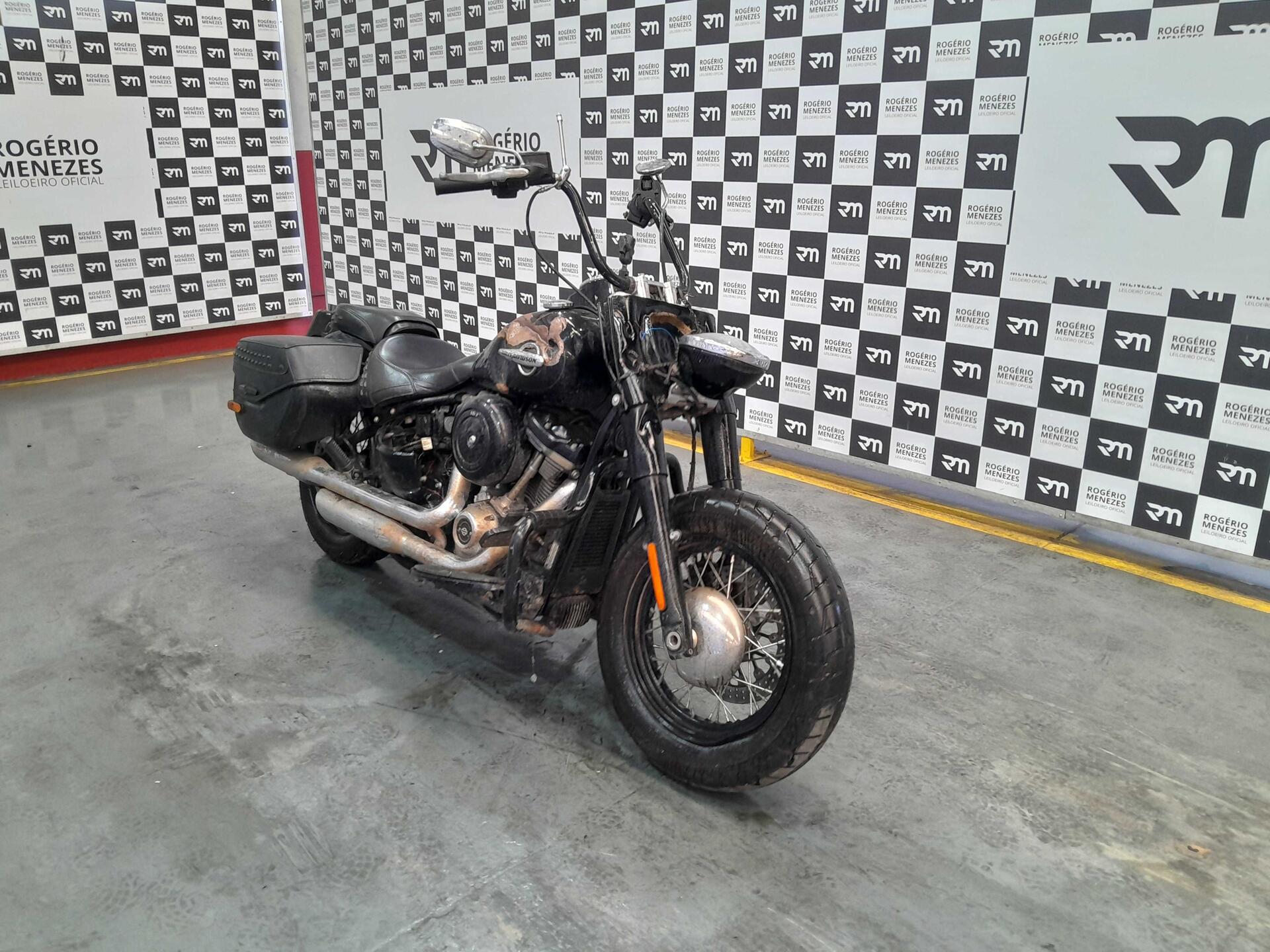 HARLEY-DAVIDSON HERITAGE CLASSIC 2018/2019