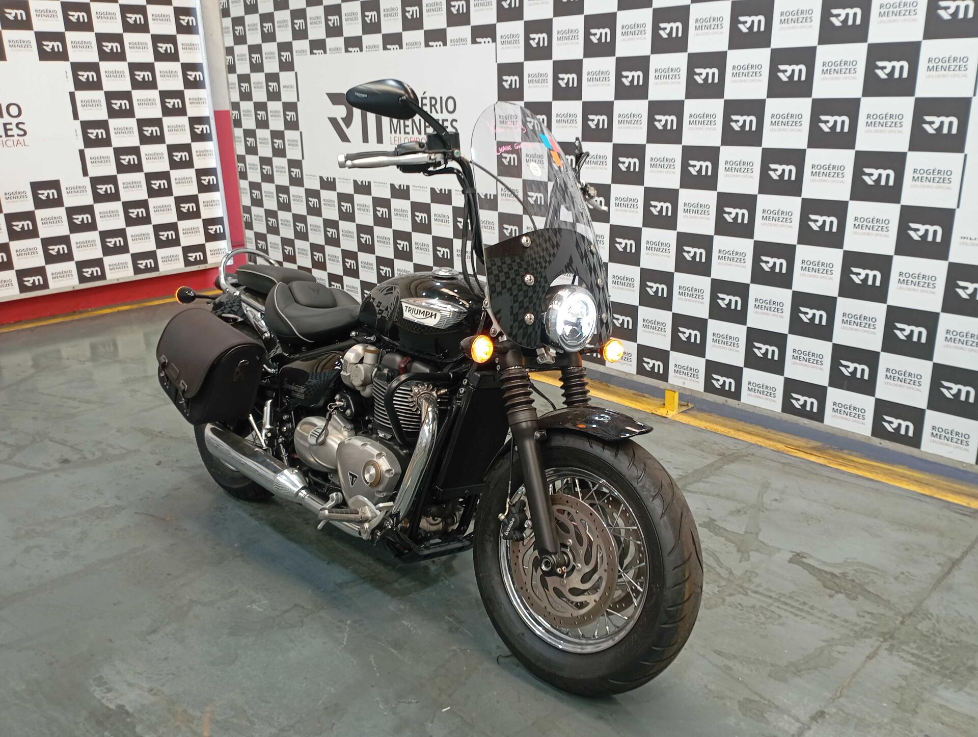 TRIUMPH SPEEDMASTER 2023/2024