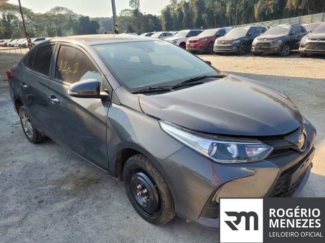 TOYOTA YARIS SEDA XS 1.5 16V 2023