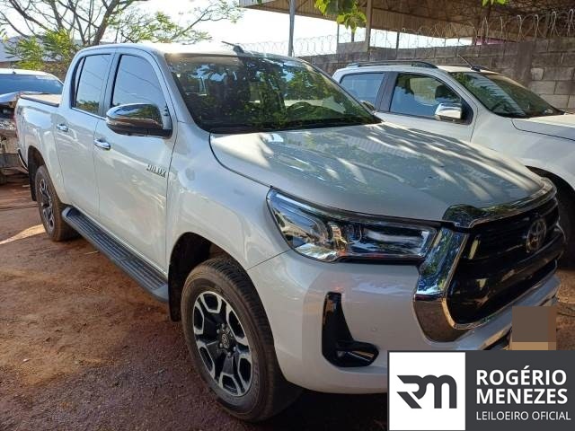 TOYOTA HILUX CD SRX 2.8 2024