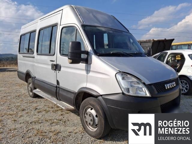 Daily 45S17 Minibus 3.0 Turbo 2017
