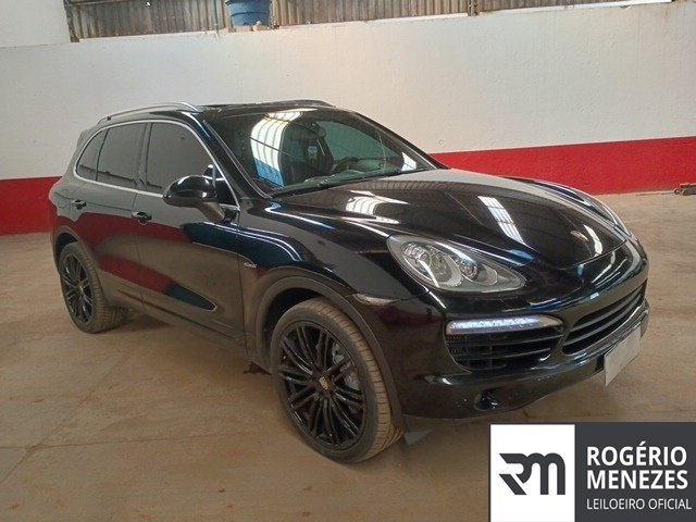 CAYENNE DIESEL 2013