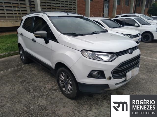 ECOSPORT FSL AT 2.0 2015