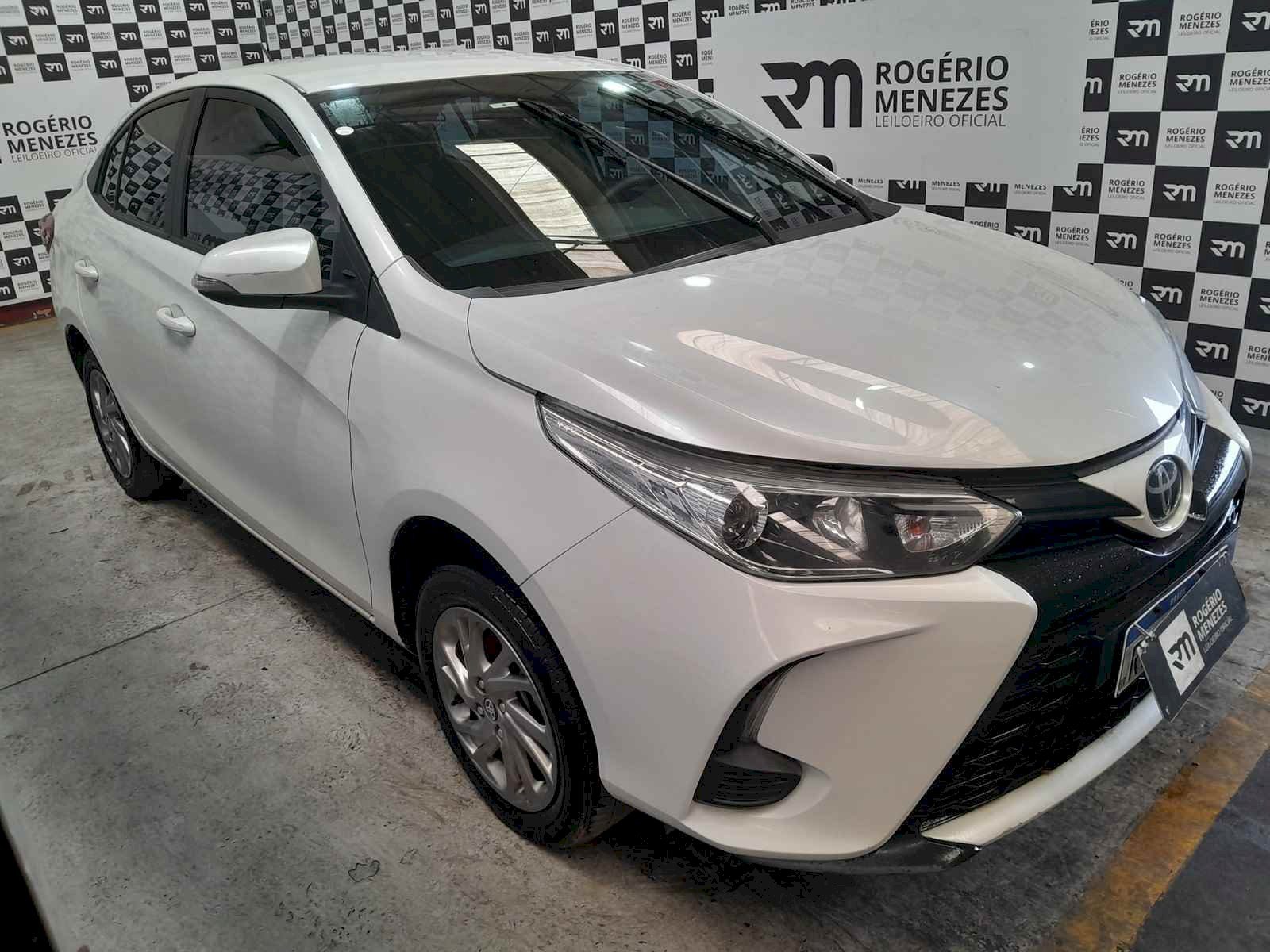 TOYOTA YARIS SA XS 2022 2023 GASOLINA