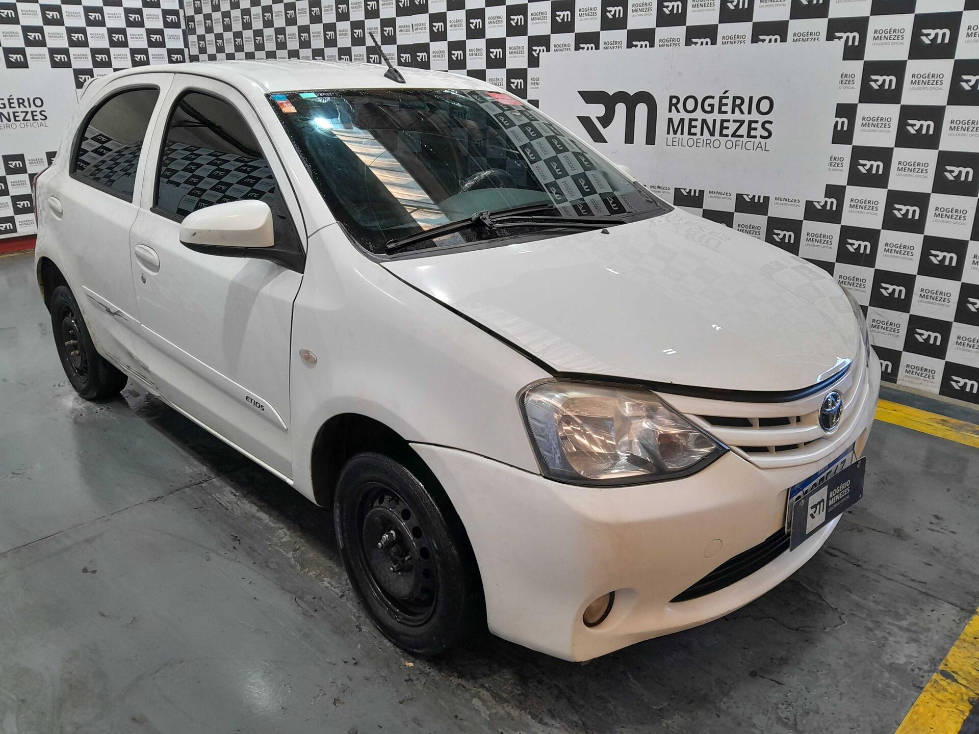 TOYOTA ETIOS 2016 2017 GASOLINA