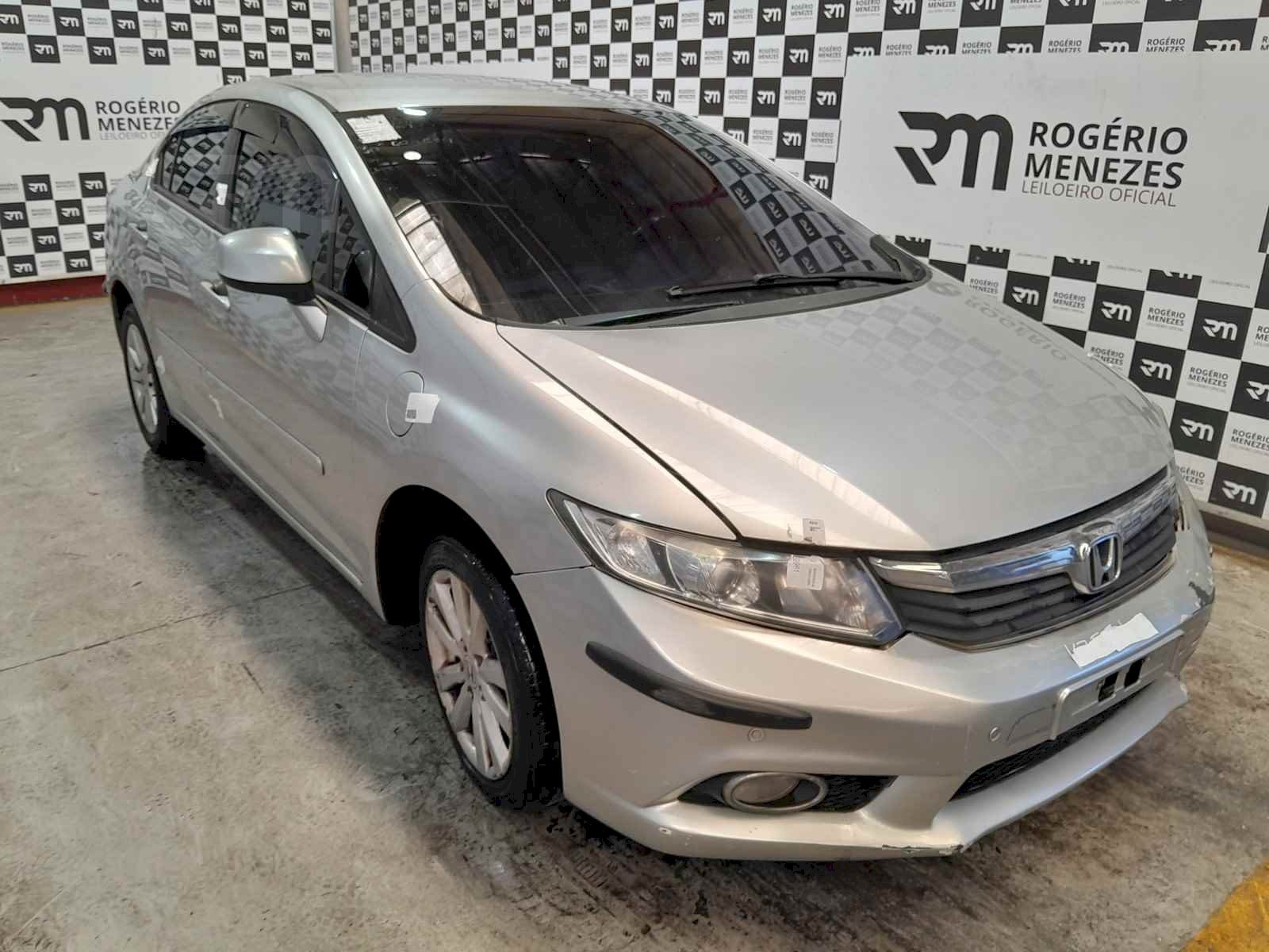 HONDA CIVIC LXS 2013